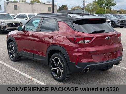 Used 2022 Chevrolet TrailBlazer RS w/ Sun and Liftgate Package AWD/4WD image 5