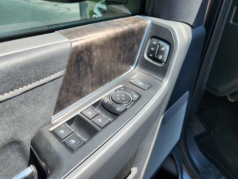 Used 2023 Ford F250 Lariat AWD/4WD image 28