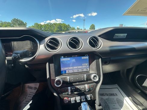 Used 2019 Ford Mustang GT Premium w/ Equipment Group 401A RWD image 18