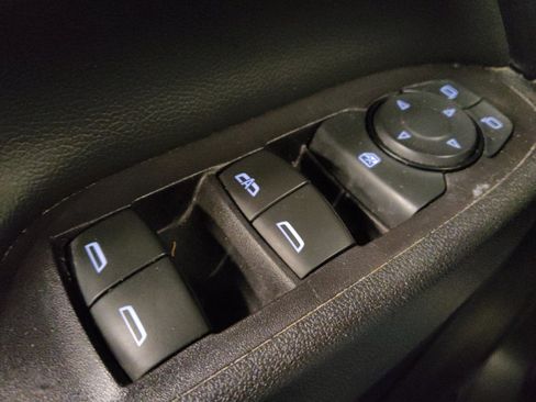 Used 2021 Chevrolet Equinox LT FWD image 27