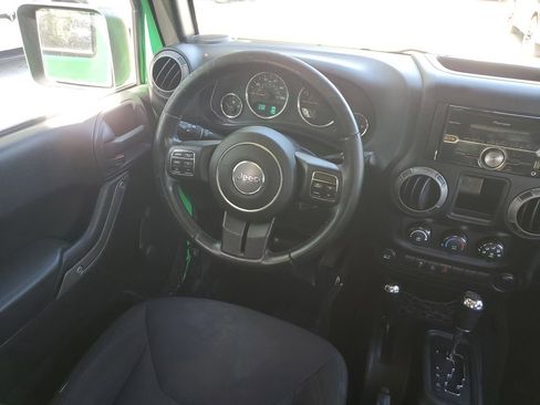 Used 2015 Jeep Wrangler Unlimited Sport w/ Connectivity Group AWD/4WD image 18