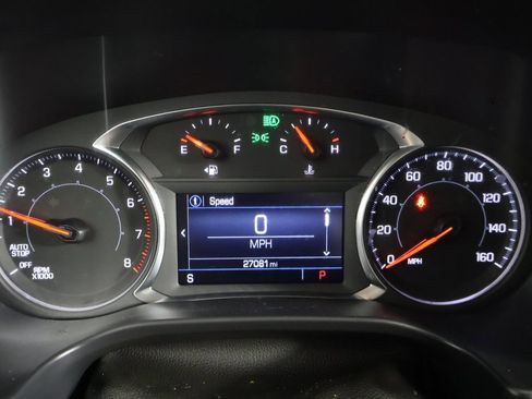 Used 2023 GMC Acadia SLE w/ Driver Convenience Package image 4