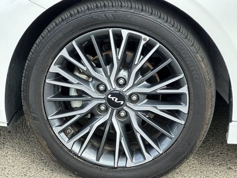 Used 2023 Kia Forte GT-Line w/ GT-Line Premium Package FWD image 39