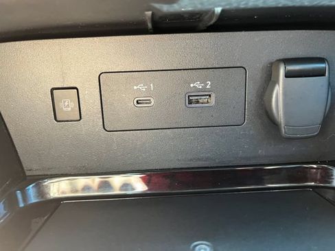 Used 2023 Nissan Altima 2.5 SR w/ SR Premium Package FWD image 6