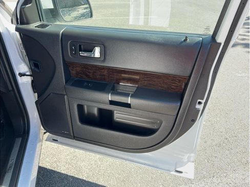 Used 2019 Ford Flex Limited image 20