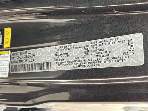 Used 2023 Jeep Gladiator Sport image 30