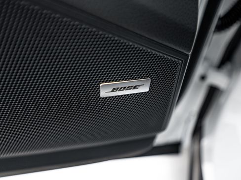 Certified 2026 Porsche Cayenne AWD/4WD image 20