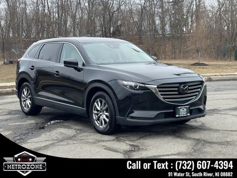 Used 2018 MAZDA CX-9 Touring w/ Touring Premium Package image 11