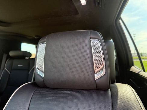 Certified 2024 Cadillac Escalade Sport w/ LPO, ONYX Package AWD/4WD image 28
