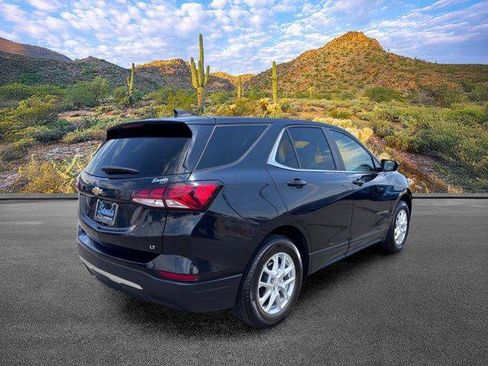 Used 2023 Chevrolet Equinox LT FWD image 4