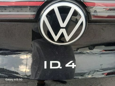 Used 2023 Volkswagen ID.4 Pro S AWD/4WD image 15