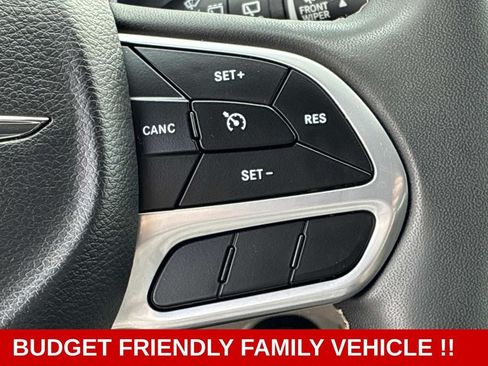 Used 2023 Chrysler Voyager LX FWD image 28