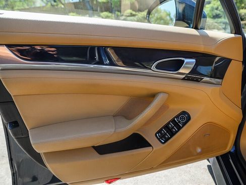 Used 2012 Porsche Panamera image 29