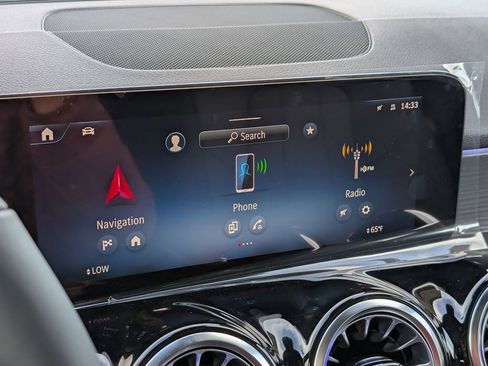 New 2026 Mercedes-Benz GLB 250 4MATIC image 15