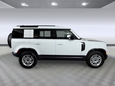 Used 2026 Land Rover Defender 110 S AWD/4WD image 8