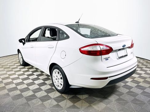 Used 2017 Ford Fiesta S image 5