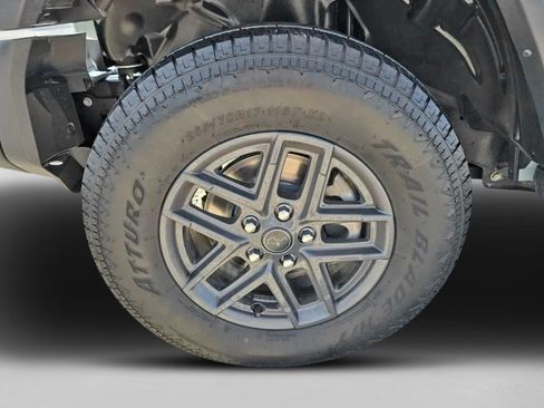 Used 2024 Jeep Wrangler Unlimited Sport AWD/4WD image 10