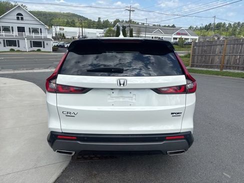 Used 2024 Honda CR-V Sport Touring image 18