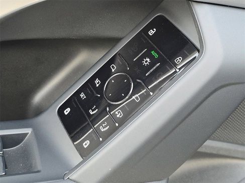 New 2025 Audi Q5 Premium image 29