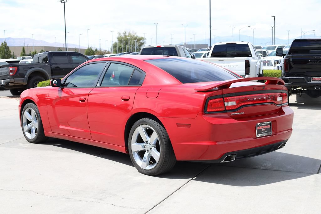 Used 2013 Dodge Charger SXT w/ Sport Appearance Group RWD image 4