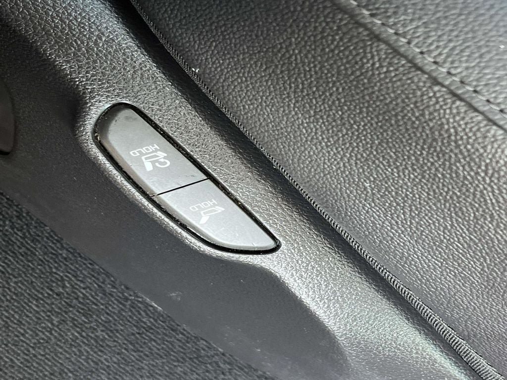 Used 2022 Kia Carnival SX Prestige FWD image 25