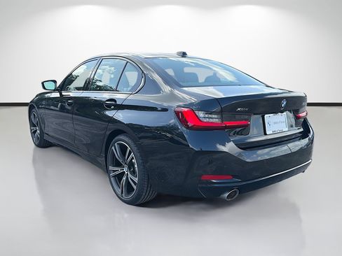 Used 2023 BMW 330i xDrive Sedan w/ Premium Package AWD/4WD image 5