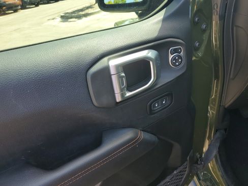 Used 2022 Jeep Gladiator Mojave w/ LED Lighting Group AWD/4WD image 10