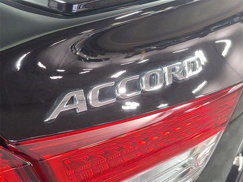 Used 2021 Honda Accord Sport image 29