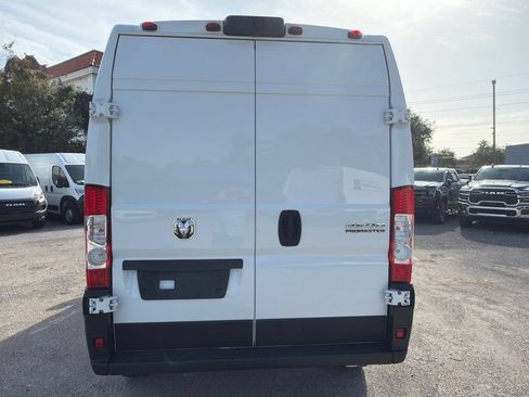 Used 2025 RAM ProMaster 2500 w/ Convenience Group FWD image 4