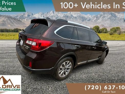 Used 2017 Subaru Outback 3.6R Touring AWD/4WD image 5