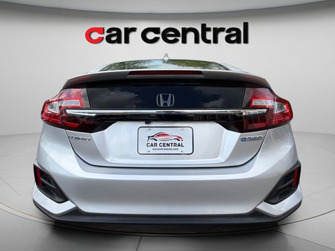 Used 2020 Honda Clarity Plug-In Hybrid image 9