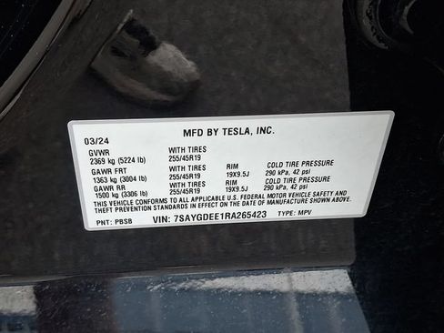 Used 2024 Tesla Model Y Long Range AWD/4WD image 27
