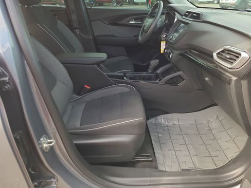 Used 2021 Chevrolet TrailBlazer LS FWD image 22