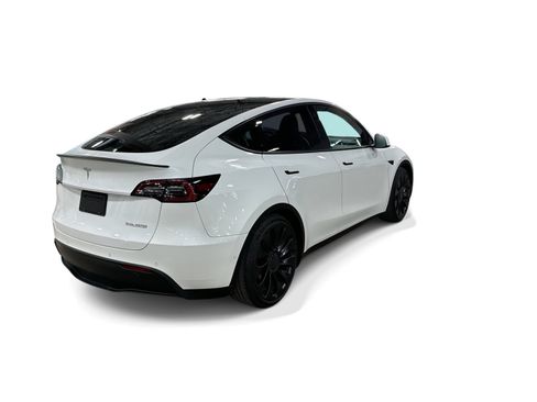 Certified 2022 Tesla Model Y Performance AWD/4WD image 6