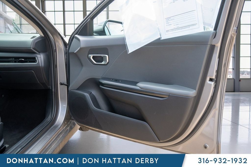 Used 2025 Kia K4 FWD image 26