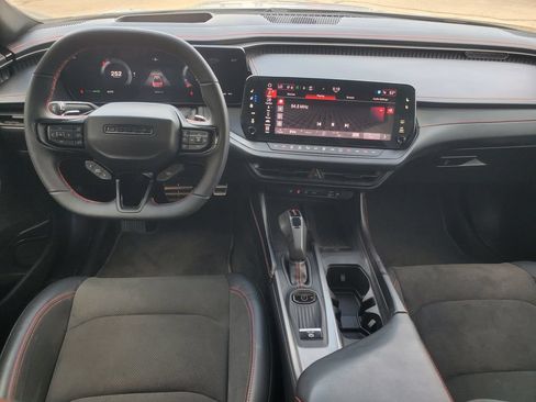 Used 2024 Dodge Charger Daytona Scat Pack w/ Plus Group AWD/4WD image 23
