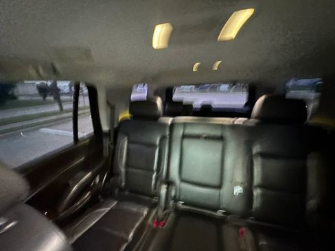 Used 2019 Chevrolet Tahoe LT RWD image 14