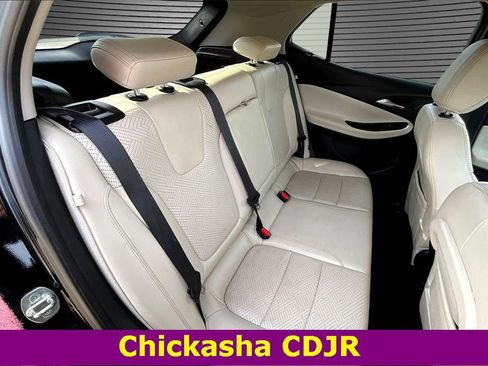 Used 2021 Buick Encore GX Essence w/ Sport Touring Package image 24