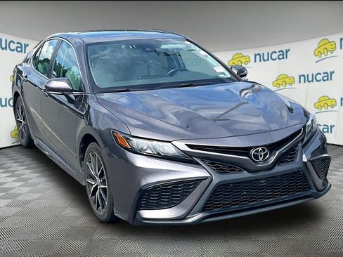 Used 2024 Toyota Camry SE FWD image 1
