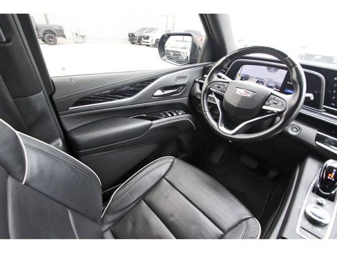 Used 2023 Cadillac Escalade ESV Sport AWD/4WD image 8