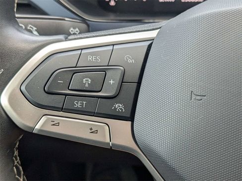 Used 2024 Volkswagen Taos SE image 26