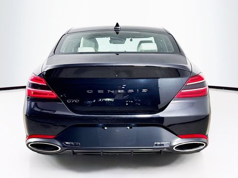 Used 2025 Genesis G70 2.5T RWD image 31