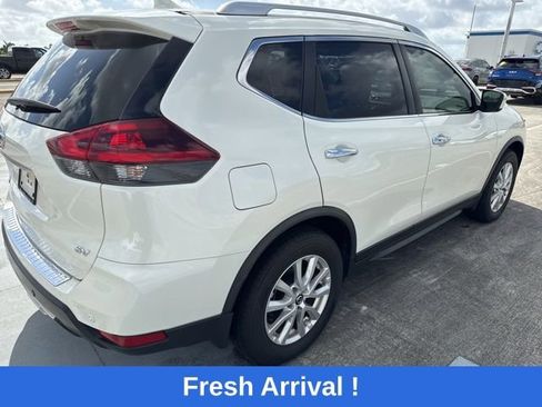 Used 2020 Nissan Rogue SV image 13
