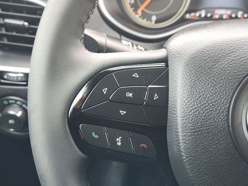 Used 2023 Jeep Cherokee Altitude Lux image 28