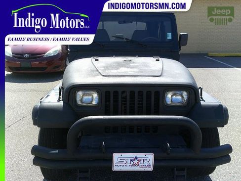 Used 1995 Jeep Wrangler S image 9