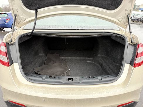 Used 2018 Ford Taurus SEL w/ Equipment Group 201A image 45