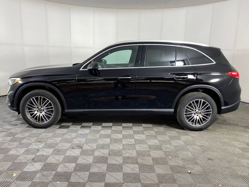 Used 2026 Mercedes-Benz GLC 300 4MATIC image 2
