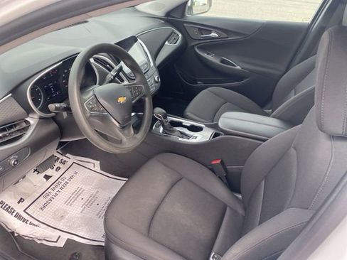 Used 2023 Chevrolet Malibu LT image 17