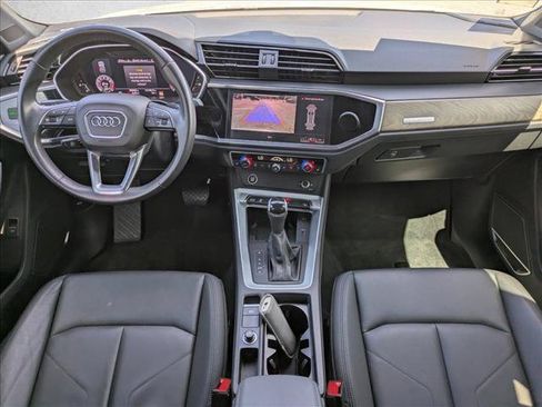 Used 2021 Audi Q3 2.0T Premium Plus w/ Premium Plus Package AWD/4WD image 17