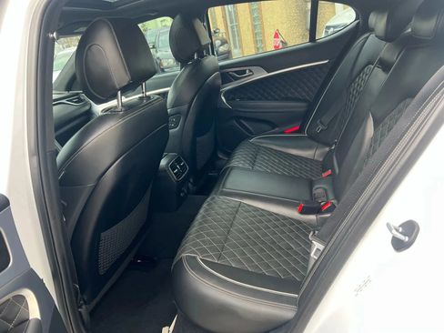 Used 2019 Genesis G70 3.3T Advanced w/ Sport Package image 28